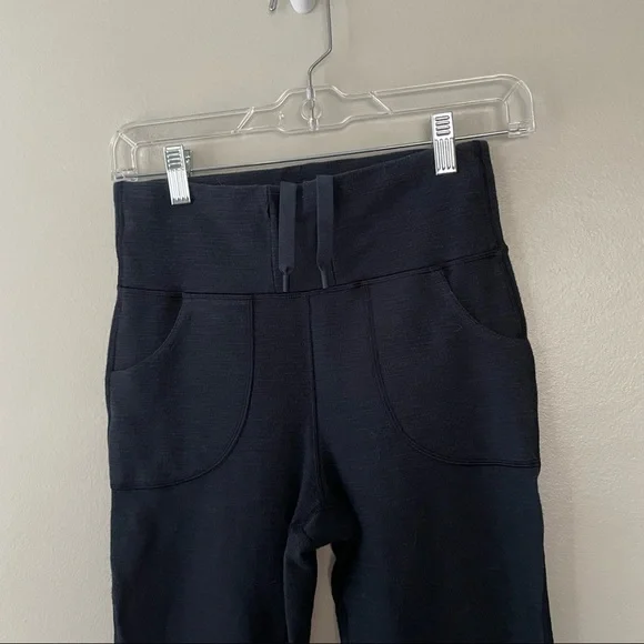 Lululemon leggings - Picture 4 of 6